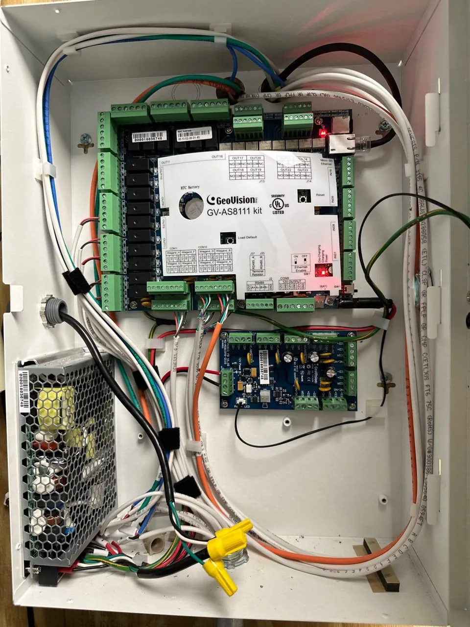 GeoVision access controller and organized low-voltage wiring in cabinet