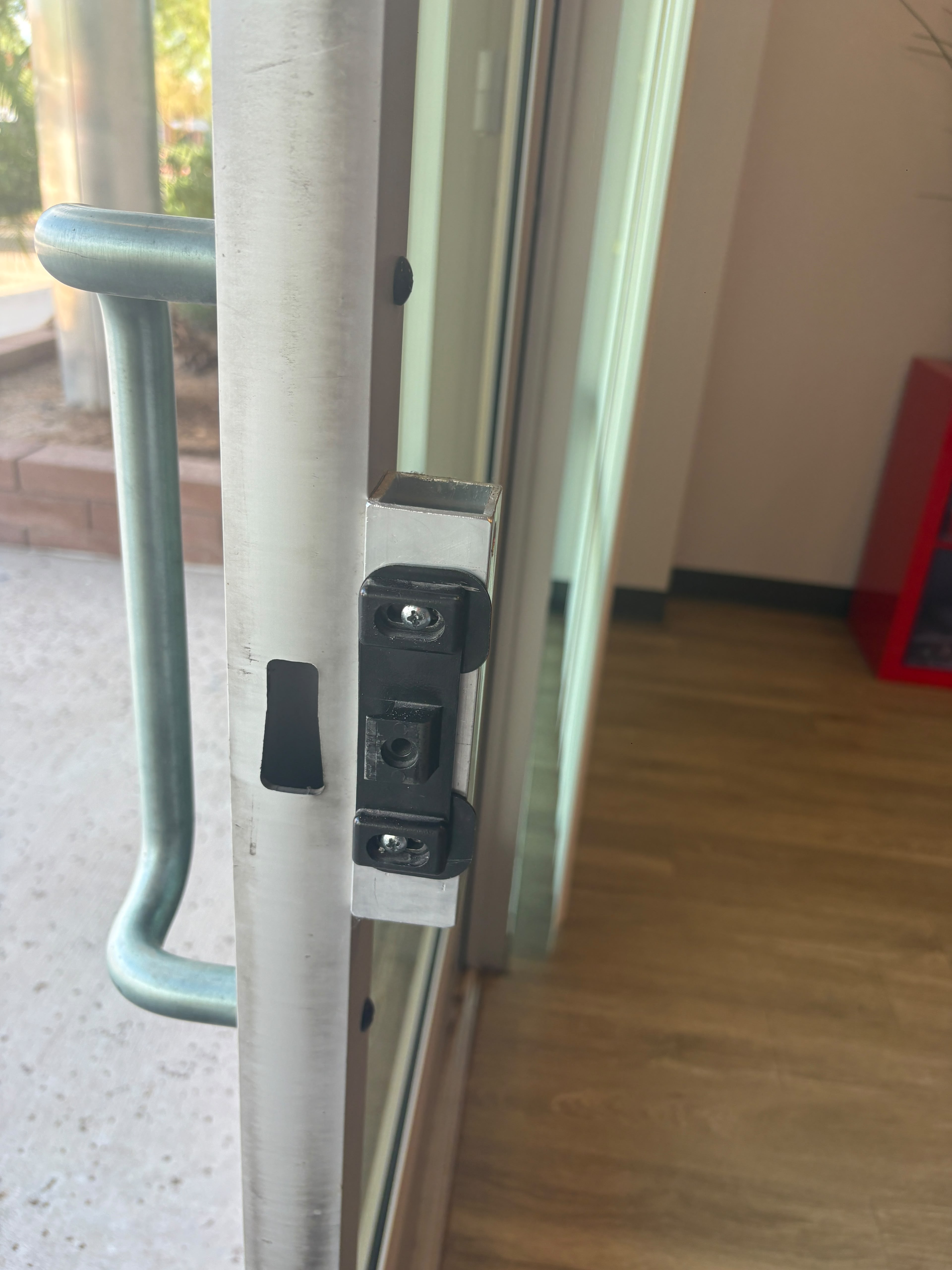 Commercial electronic crash bar and electric latch troubleshooting in Chandler Arizona